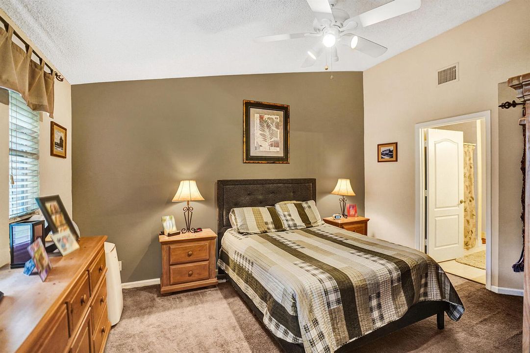 4941 Riverside Master Bdrm - Copy