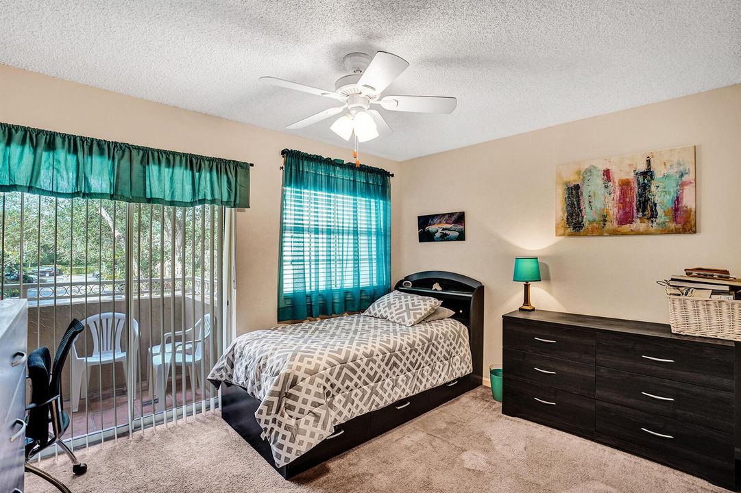 4941 Riverside Bdrm 2