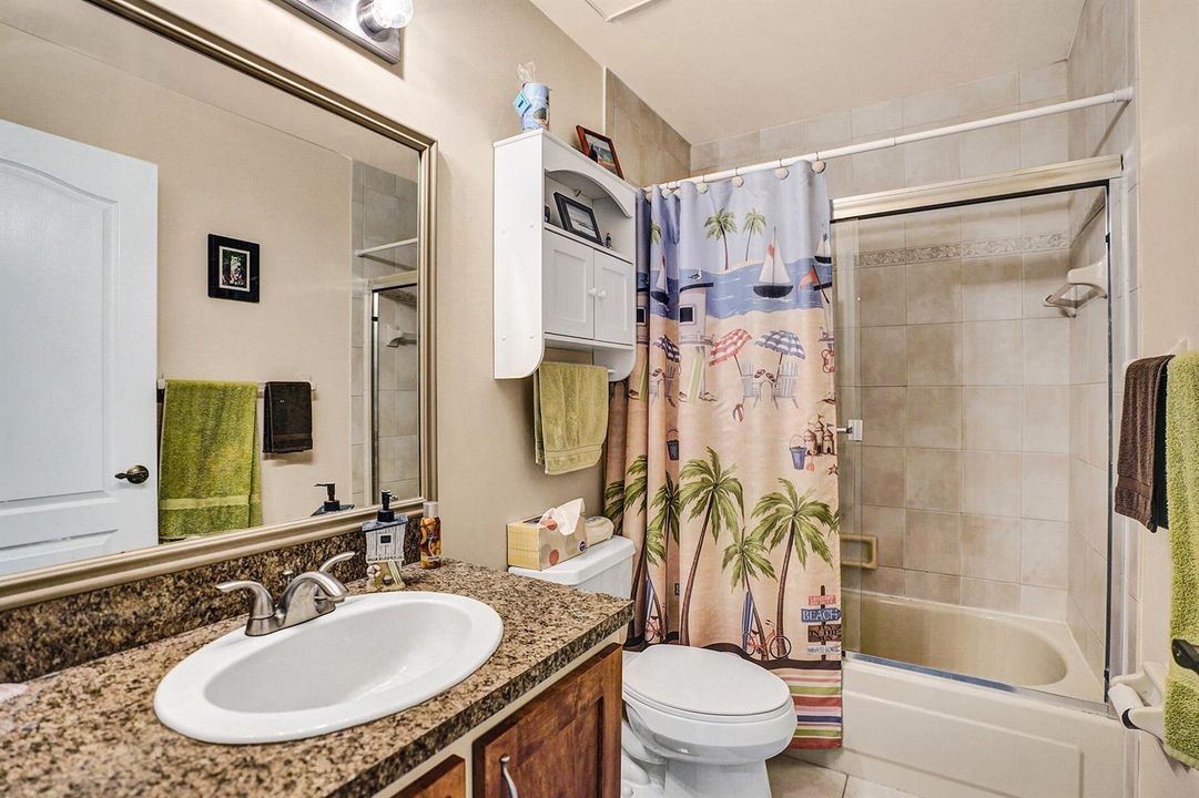 4941 Riverside Bath #2
