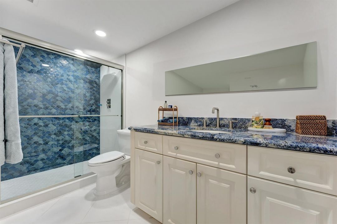 2nd bathroom