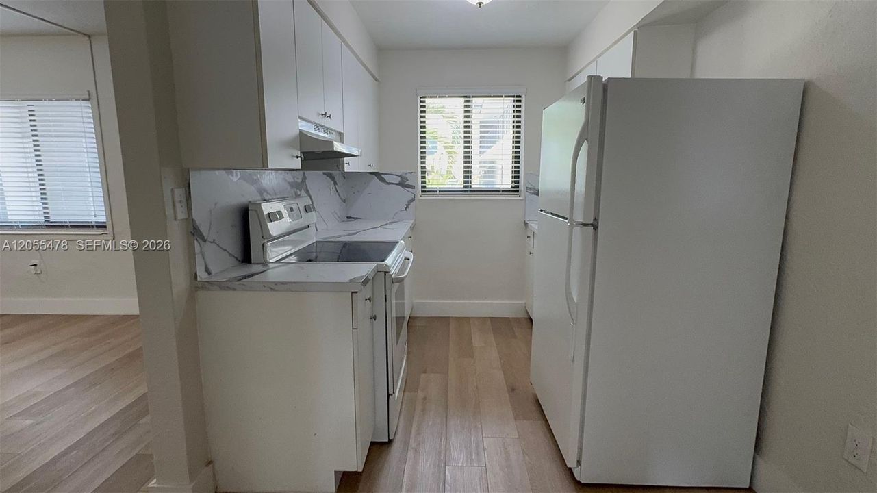 В аренду: $1,850 (1 спален, 1 ванн, 700 Квадратных фут)