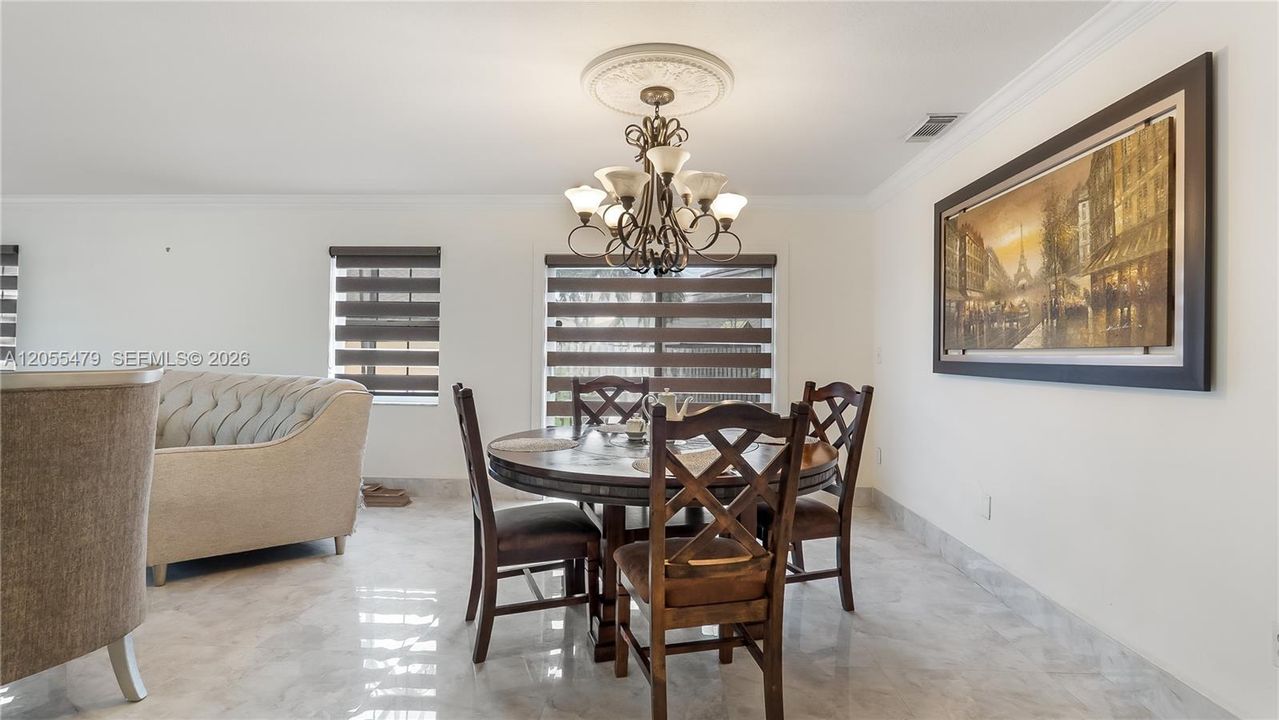 For Sale: $797,999 (4 beds, 2 baths, 2800 Square Feet)