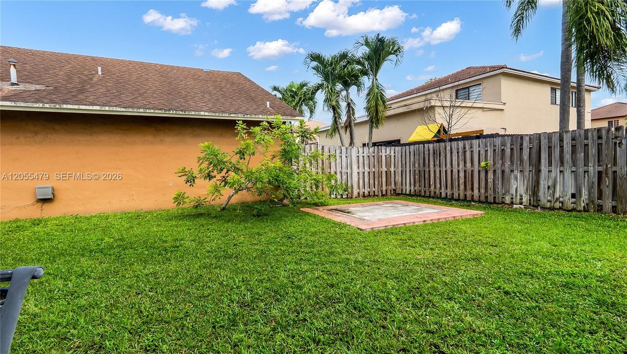For Sale: $797,999 (4 beds, 2 baths, 2800 Square Feet)