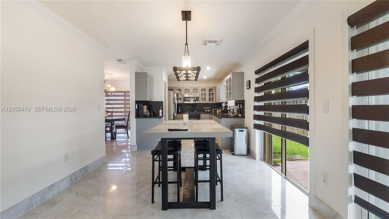 For Sale: $797,999 (4 beds, 2 baths, 2800 Square Feet)