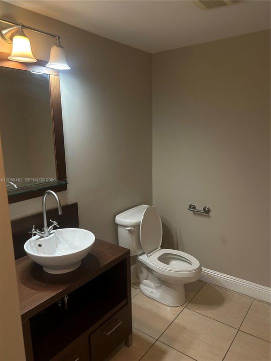 For Rent: $2,500 (1 beds, 1 baths, 743 Square Feet)