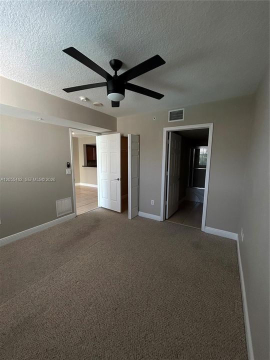 For Rent: $2,500 (1 beds, 1 baths, 743 Square Feet)