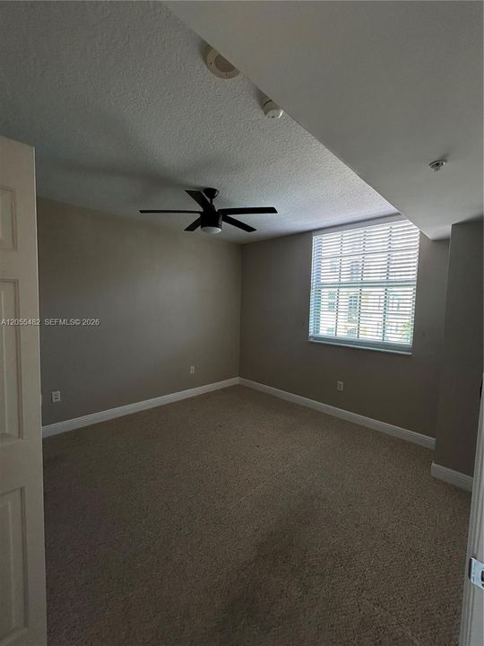 For Rent: $2,500 (1 beds, 1 baths, 743 Square Feet)