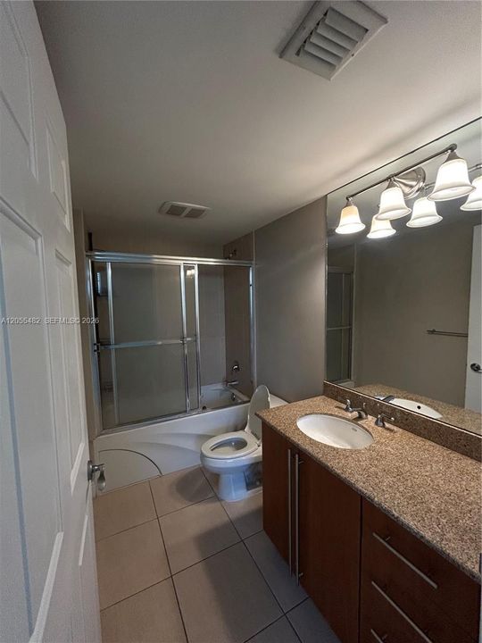For Rent: $2,500 (1 beds, 1 baths, 743 Square Feet)