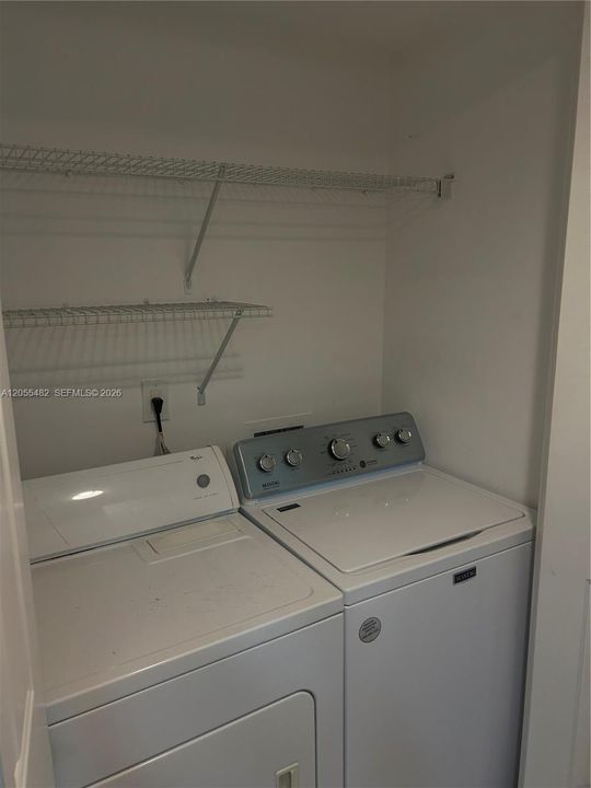 For Rent: $2,500 (1 beds, 1 baths, 743 Square Feet)