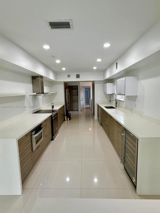 В аренду: $21,000 (4 спален, 4 ванн, 3126 Квадратных фут)