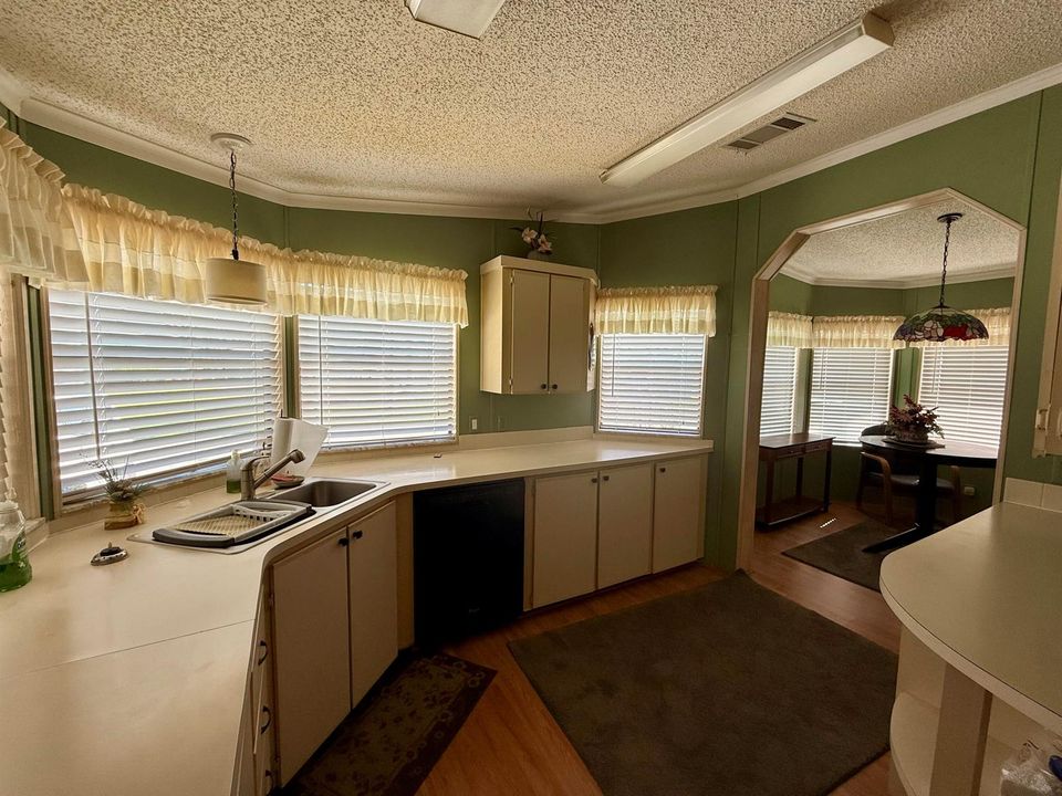 Kitchen into Nook