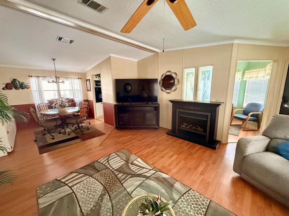 Living Room:Dining