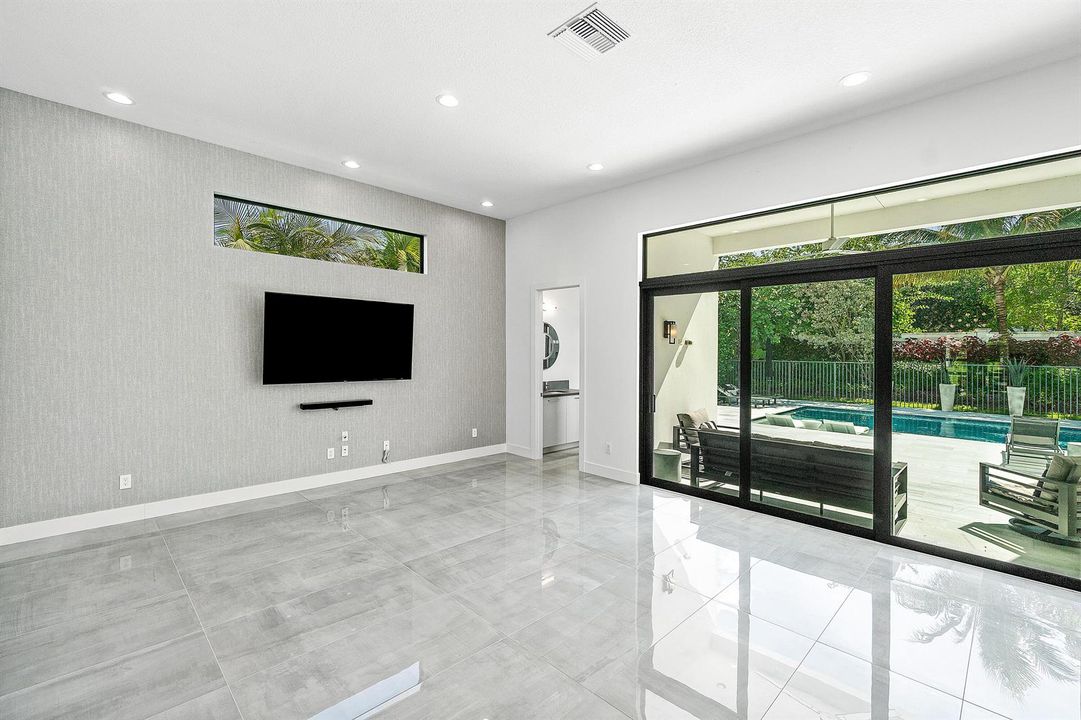 013-9006DulcettoCourt-BocaRaton-FL-33496