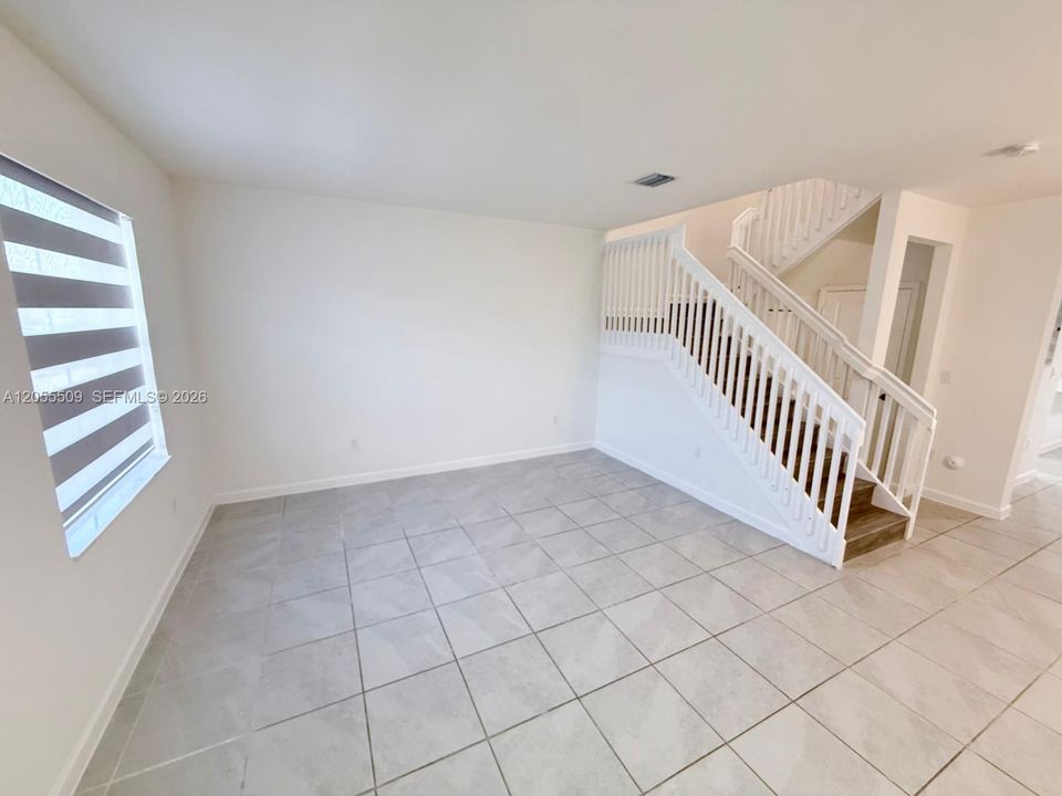 For Sale: $419,000 (3 beds, 2 baths, 1539 Square Feet)