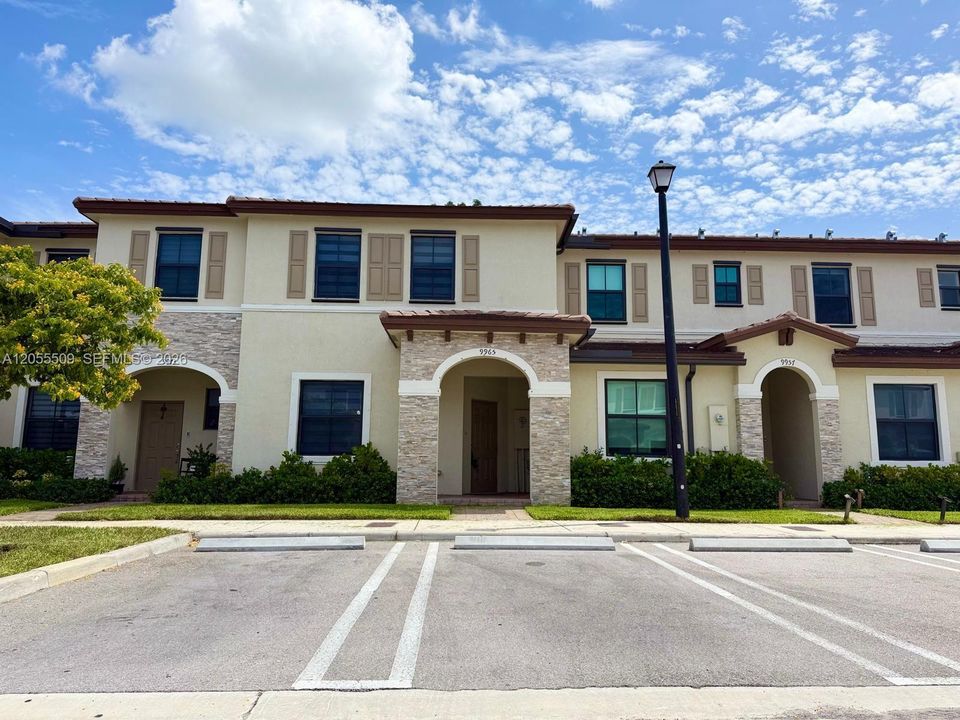 For Sale: $419,000 (3 beds, 2 baths, 1539 Square Feet)