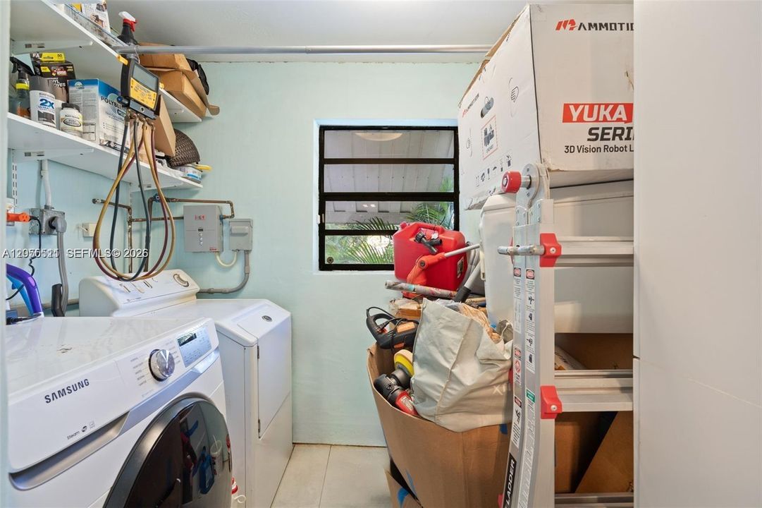На продажу: $615,000 (3 спален, 2 ванн, 1104 Квадратных фут)