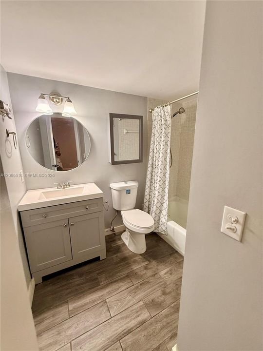 В аренду: $2,200 (2 спален, 2 ванн, 960 Квадратных фут)