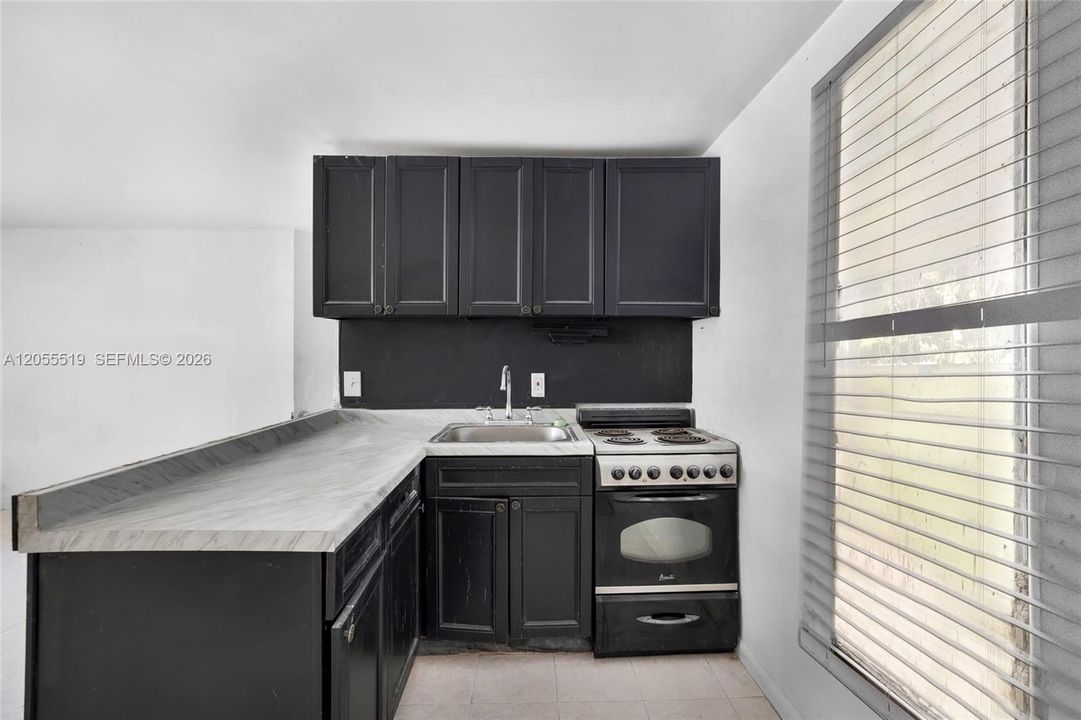 En Venta: $299,000 (2 camas, 1 baños, 840 Pies cuadrados)
