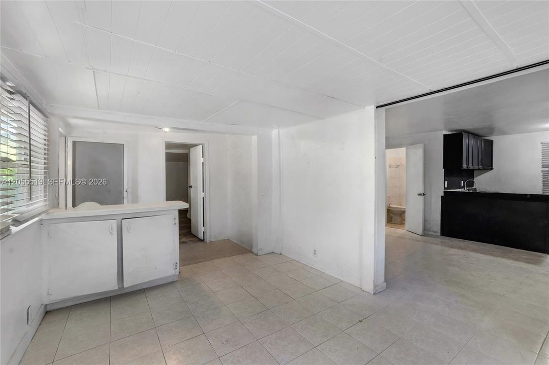 En Venta: $299,000 (2 camas, 1 baños, 840 Pies cuadrados)