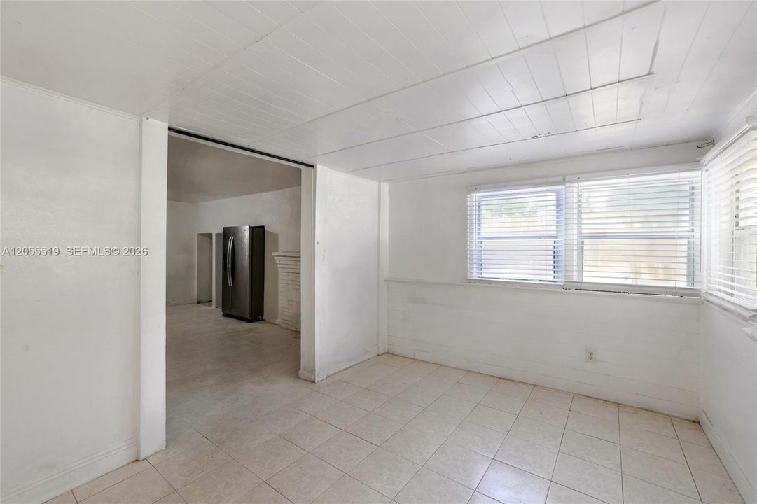 En Venta: $299,000 (2 camas, 1 baños, 840 Pies cuadrados)