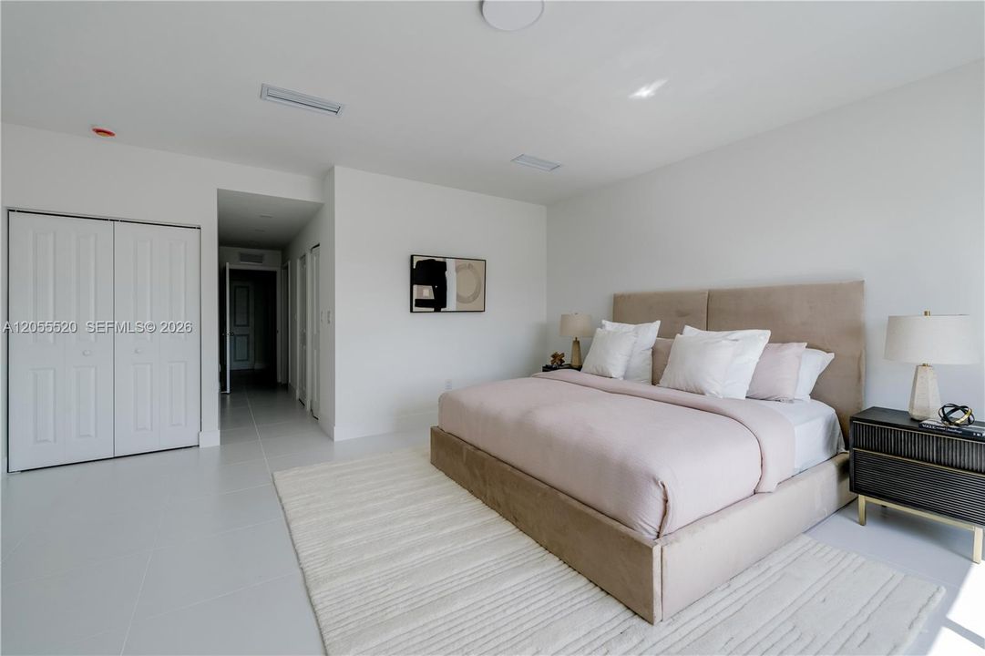 For Rent: $5,500 (3 beds, 2 baths, 0 Square Feet)