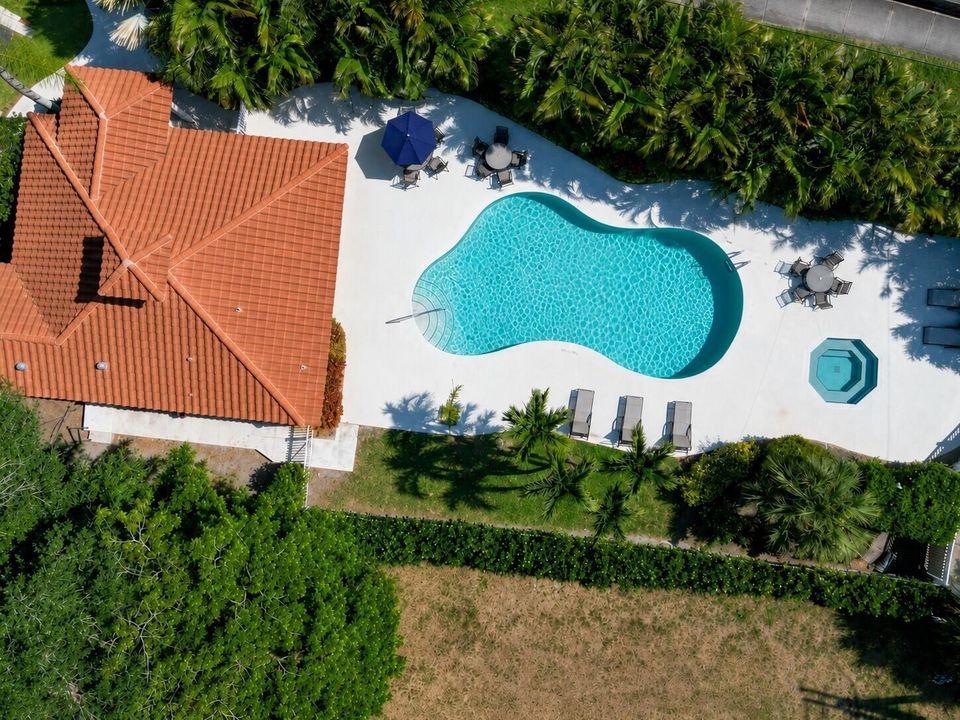 Community Clubroom_Pool and Spa