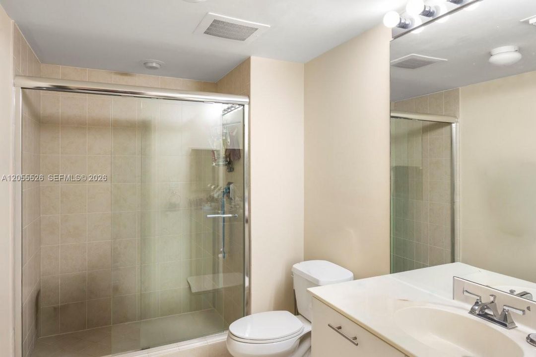 For Sale: $315,000 (2 beds, 2 baths, 1135 Square Feet)