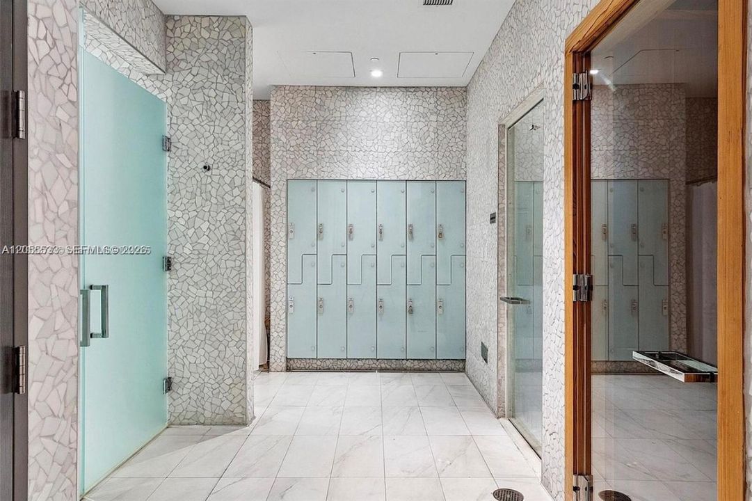 En Venta: $615,000 (1 camas, 1 baños, 748 Pies cuadrados)