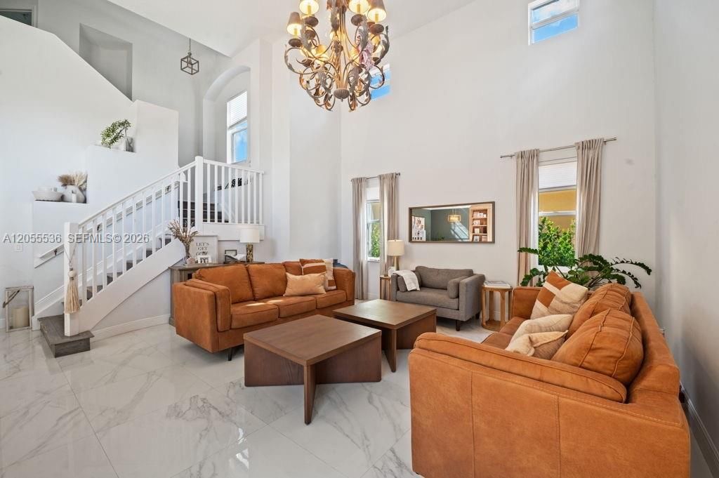 En Venta: $1,498,000 (5 camas, 3 baños, 3078 Pies cuadrados)