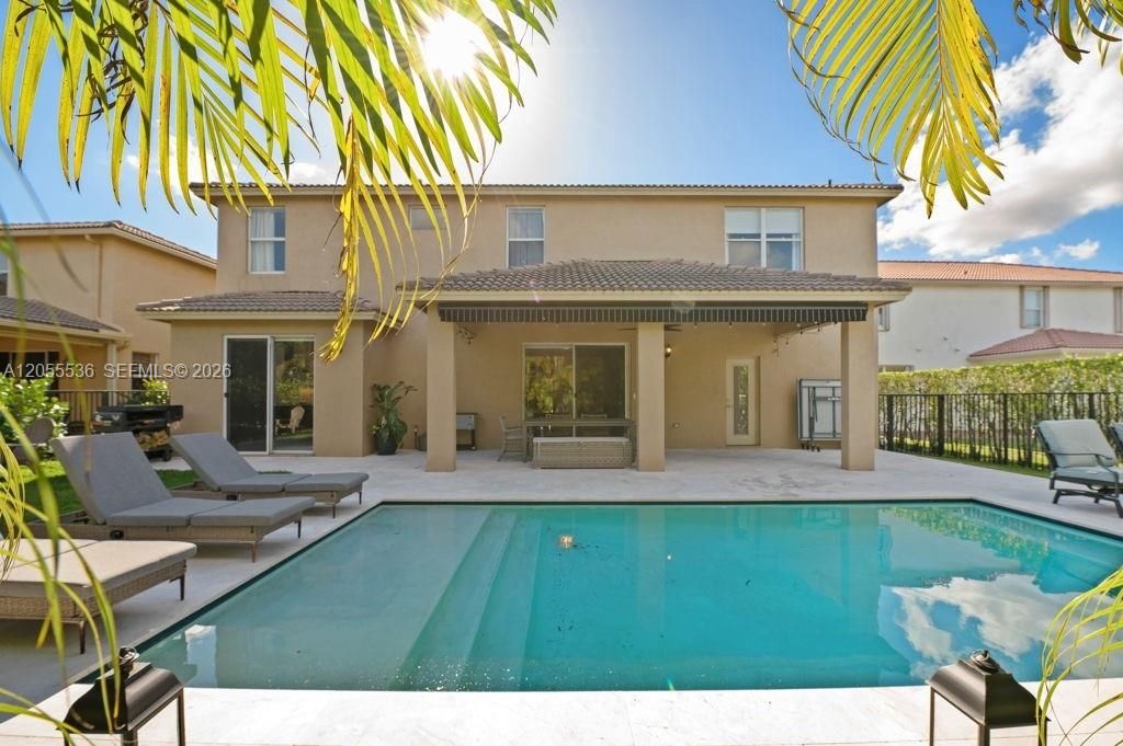 En Venta: $1,498,000 (5 camas, 3 baños, 3078 Pies cuadrados)