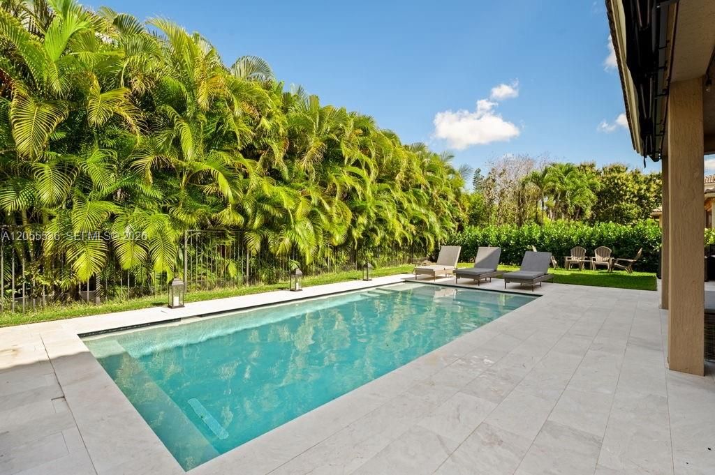 En Venta: $1,498,000 (5 camas, 3 baños, 3078 Pies cuadrados)