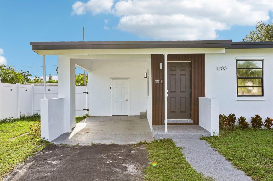 7-web-or-mls-NW 19th Ave-S1607-007