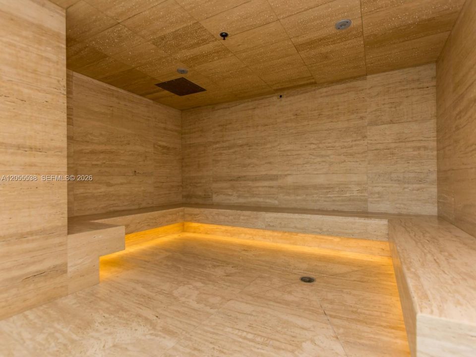 На продажу: $649,000 (2 спален, 2 ванн, 1119 Квадратных фут)