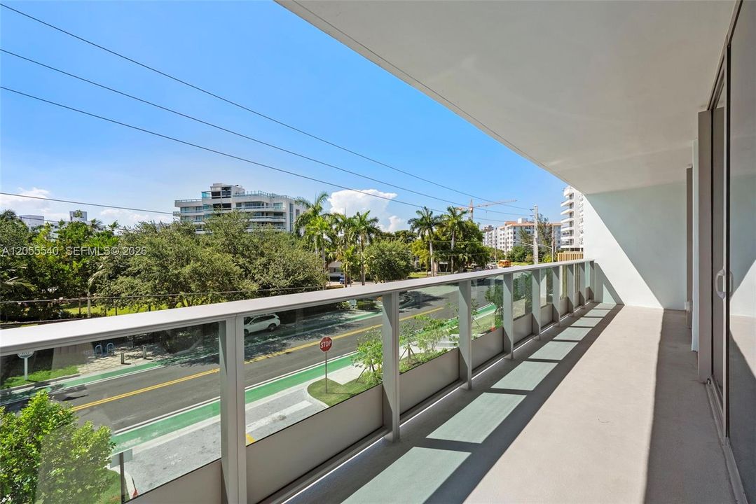 For Rent: $9,900 (2 beds, 2 baths, 1420 Square Feet)