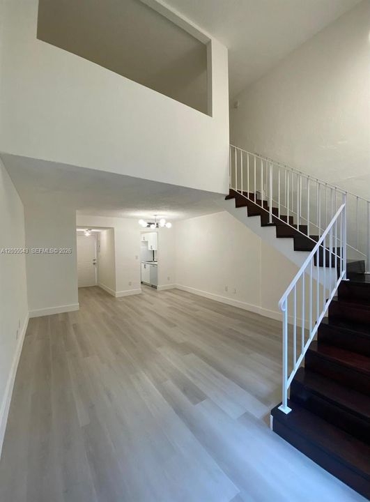 В аренду: $1,975 (1 спален, 1 ванн, 0 Квадратных фут)