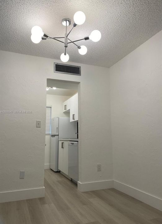 В аренду: $1,975 (1 спален, 1 ванн, 0 Квадратных фут)