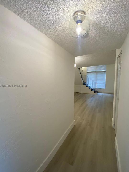 В аренду: $1,975 (1 спален, 1 ванн, 0 Квадратных фут)