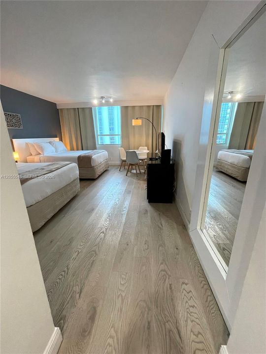 For Sale: $318,000 (0 beds, 1 baths, 400 Square Feet)