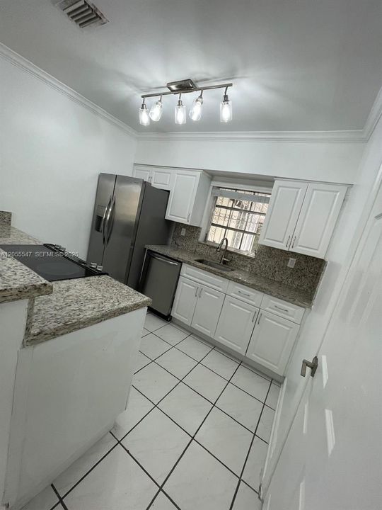 В аренду: $5,995 (4 спален, 3 ванн, 1397 Квадратных фут)
