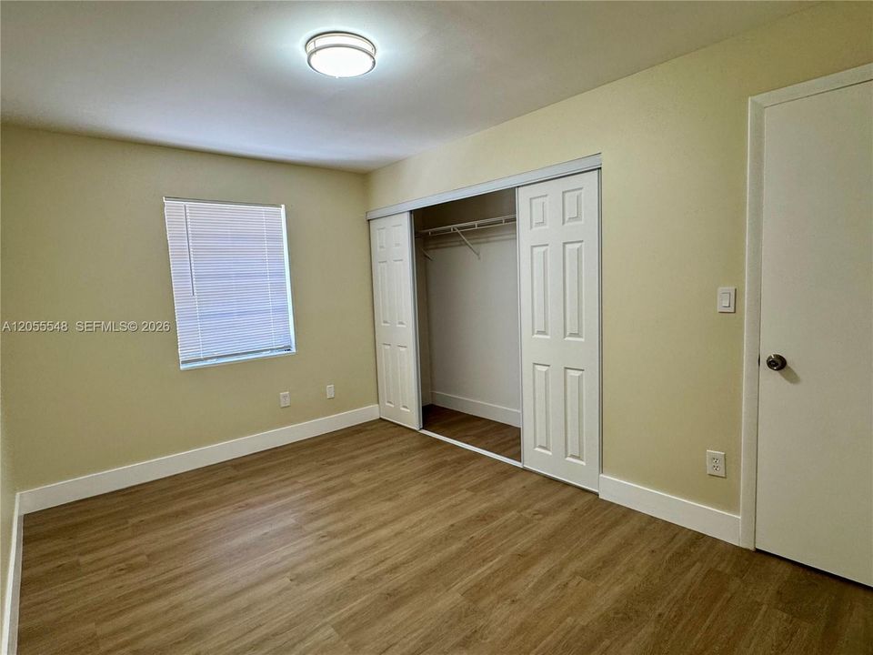 В аренду: $2,450 (3 спален, 1 ванн, 974 Квадратных фут)