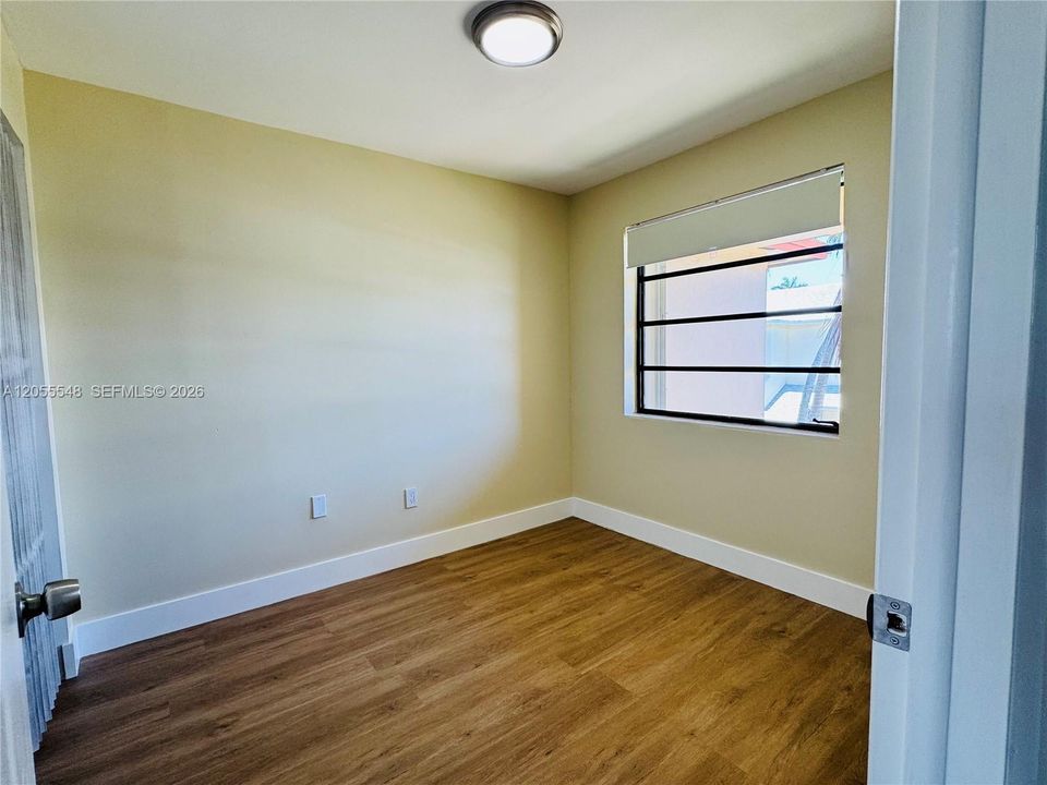 В аренду: $2,450 (3 спален, 1 ванн, 974 Квадратных фут)