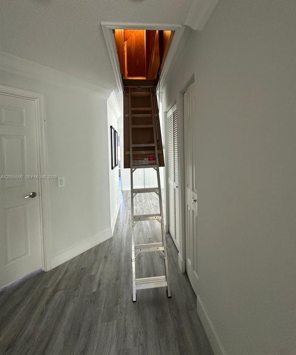 В аренду: $9,000 (5 спален, 4 ванн, 3170 Квадратных фут)