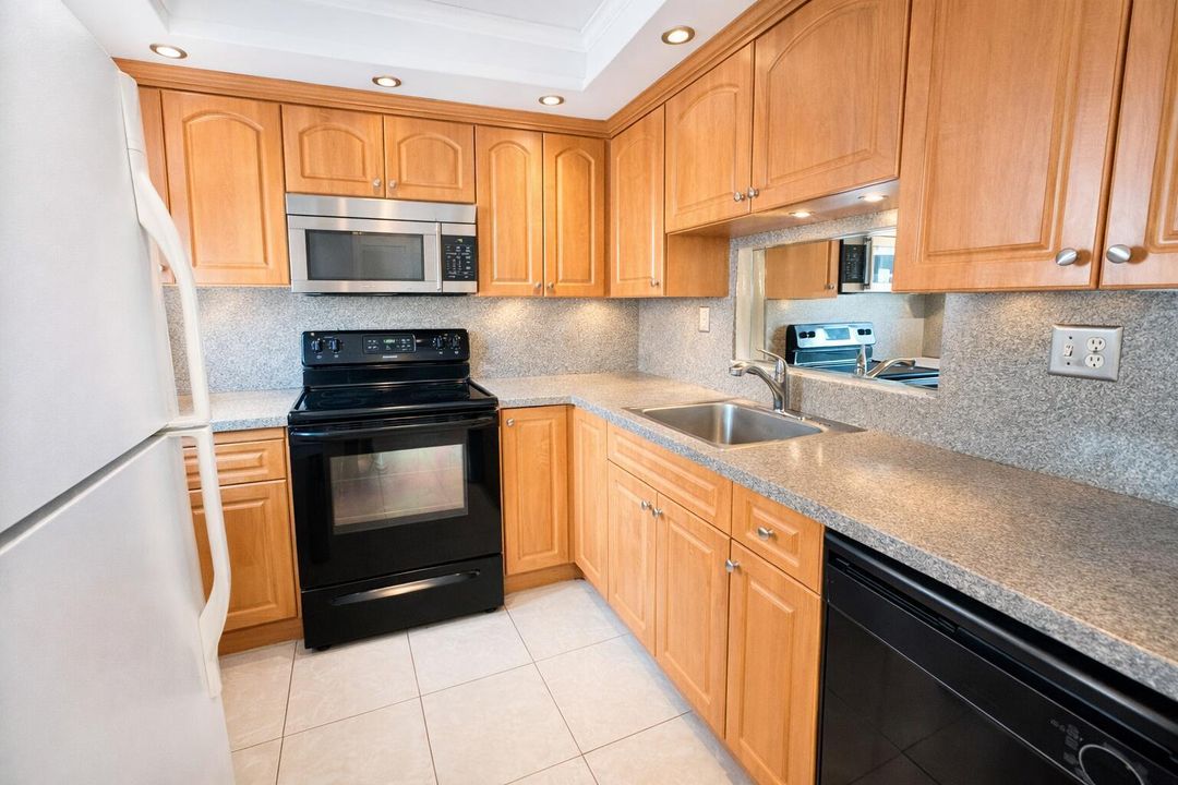 Kitchen 1