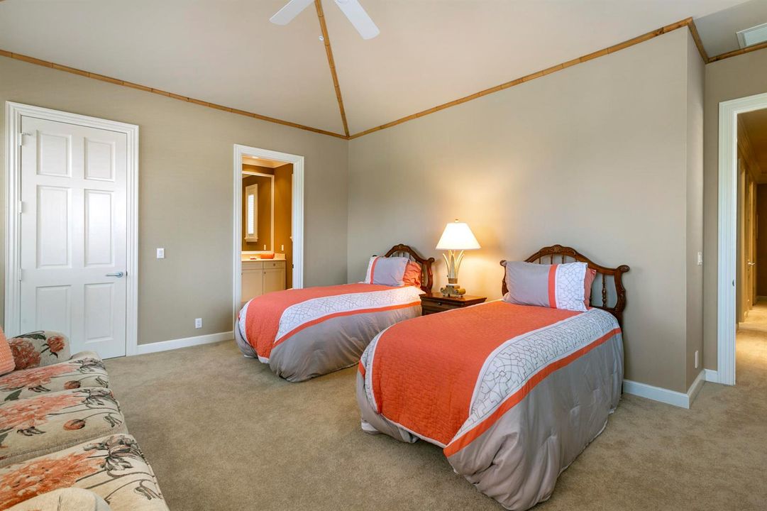 Guest Bedroom 2