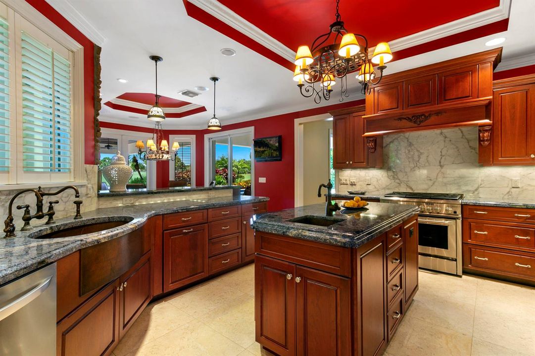 Kitchen 2 Sinks