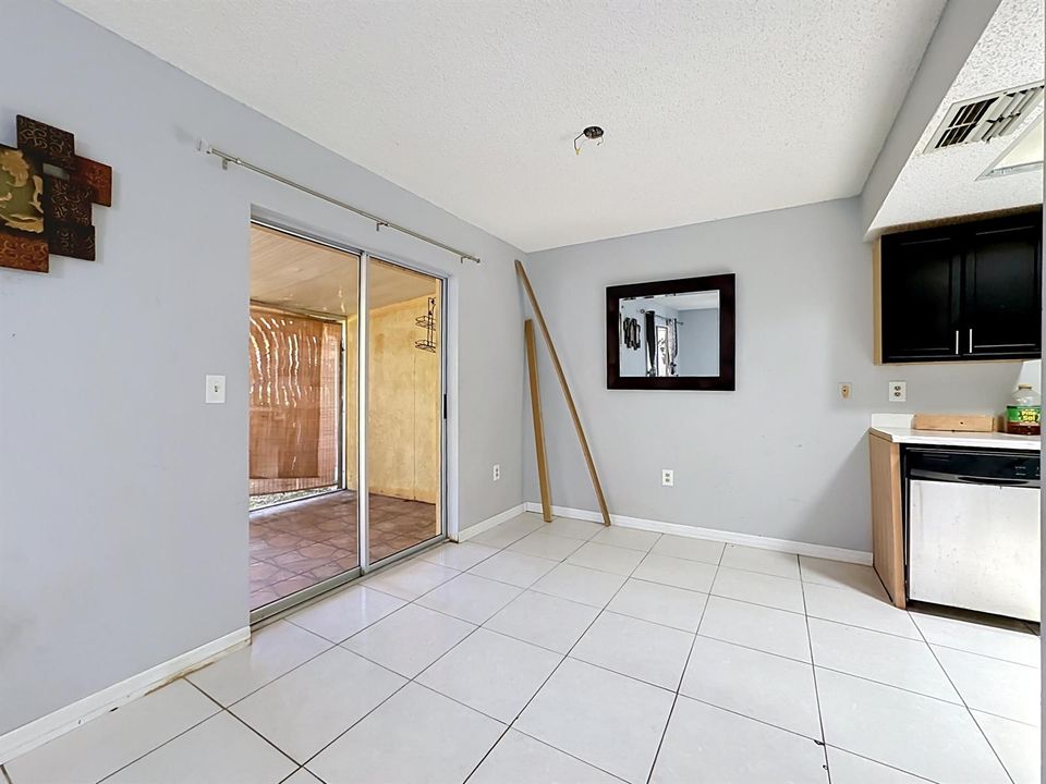 5354 Royal Palm Avenue #5354-21