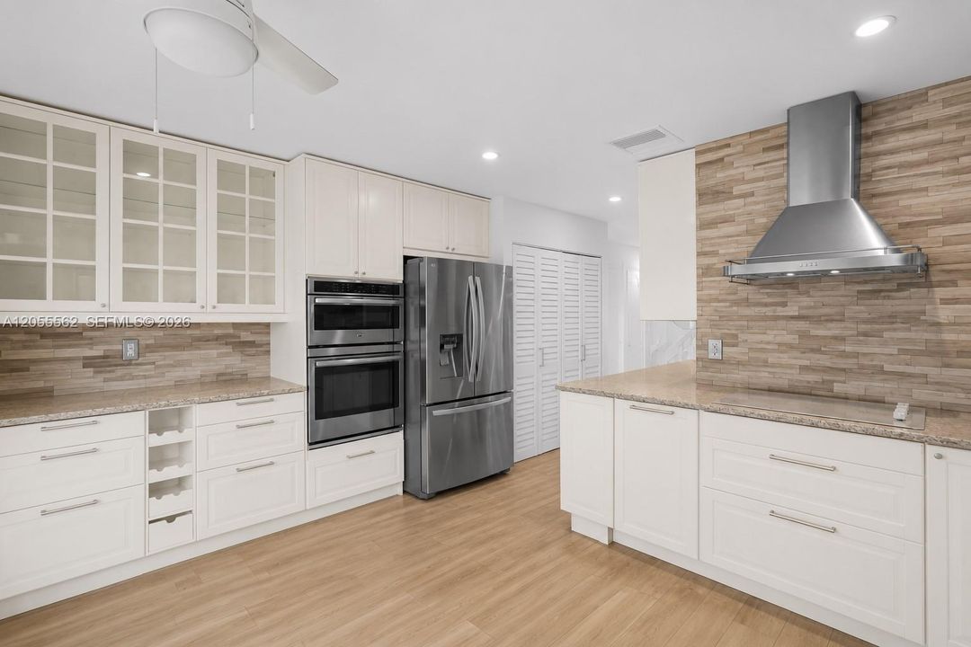En Venta: $995,000 (3 camas, 3 baños, 1877 Pies cuadrados)