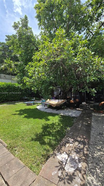 En Renta: $6,000 (5 camas, 5 baños, 1908 Pies cuadrados)
