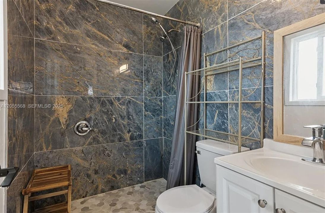 В аренду: $2,400 (3 спален, 2 ванн, 1200 Квадратных фут)