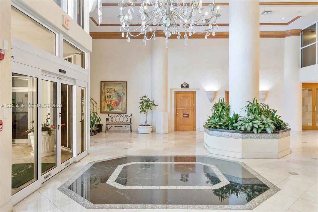 En Venta: $2,150,000 (3 camas, 3 baños, 2120 Pies cuadrados)